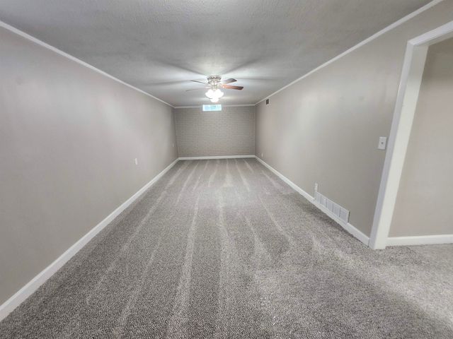 2417 N Battin Ave, Wichita, KS 67220
