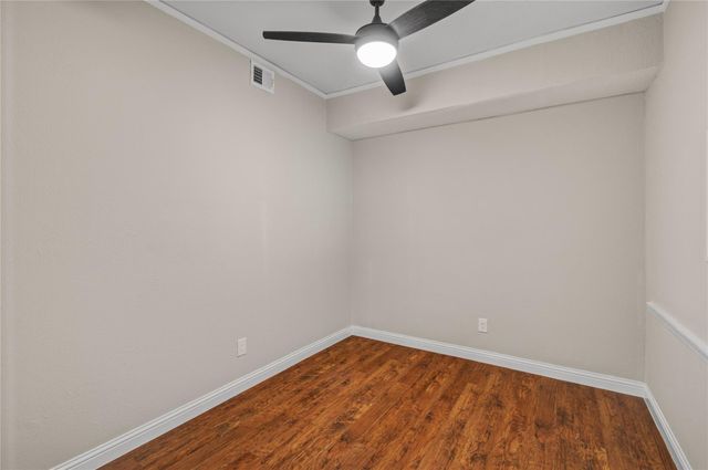 850 Threadneedle Street 79, Houston, TX 77079