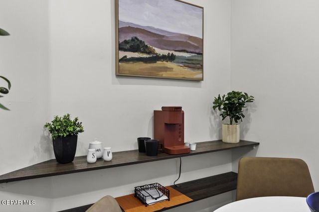 513 W SAN ANTONIO Avenue, El Paso, TX 79901