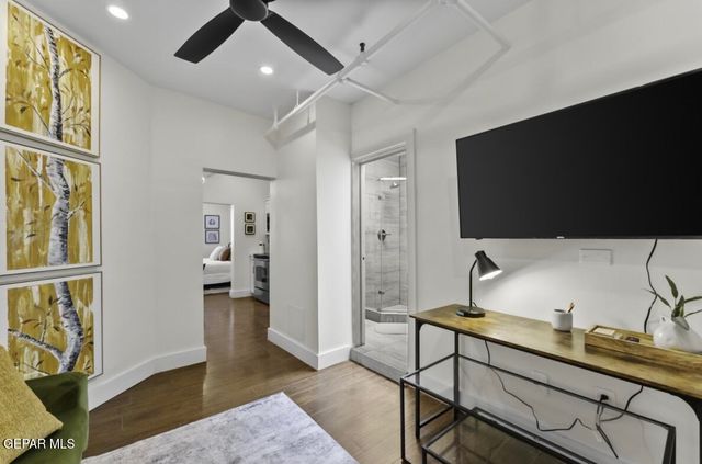 513 W SAN ANTONIO Avenue, El Paso, TX 79901