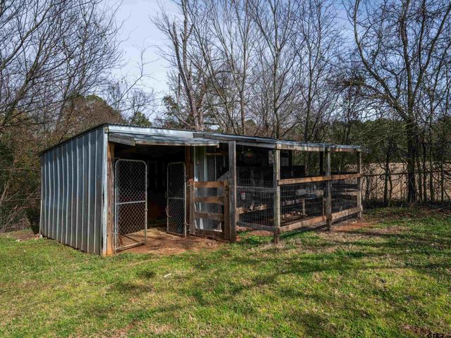 15183 FM 16 E, Winona, TX 75792