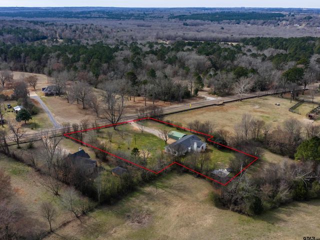 15183 FM 16 E, Winona, TX 75792