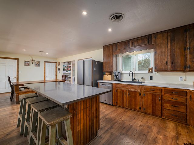 15183 FM 16 E, Winona, TX 75792