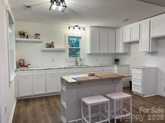 1601 Sigmon Street, Lincolnton, NC 28092