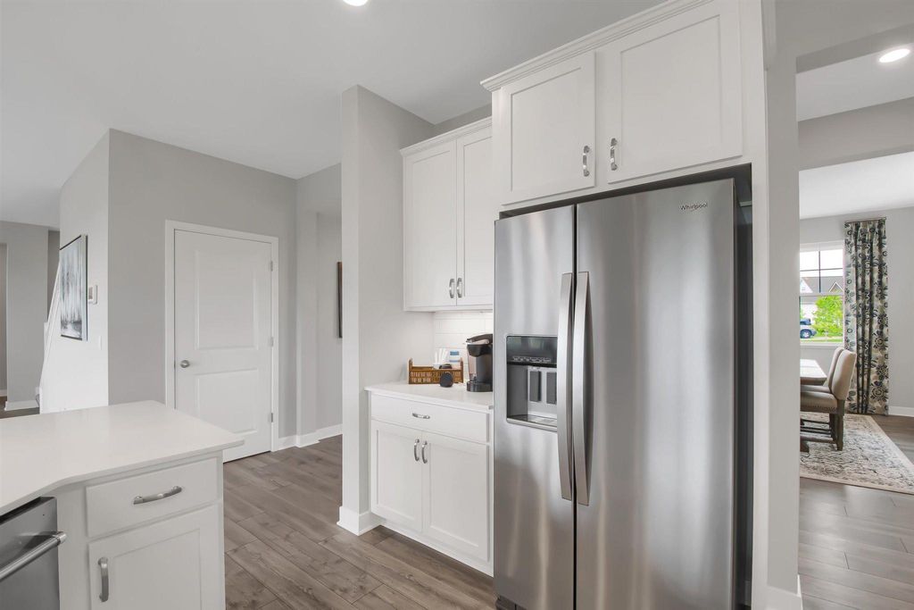 10523 McGregor Boulevard, Woodbury, MN 55129 — photo 4