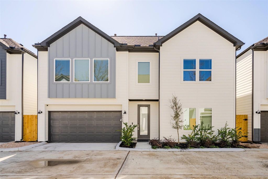 2618 Huntington Creek Lane, Houston, TX 77093