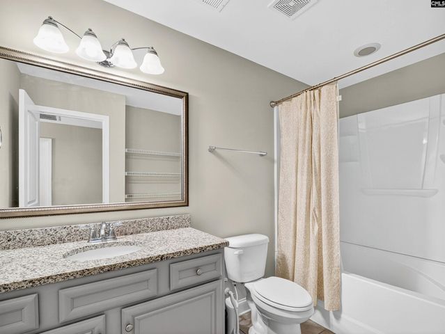 660 Stoneywater Court, Elgin, SC 29045