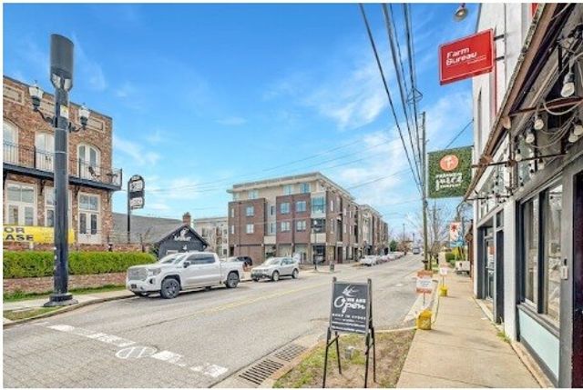 2815 Vaulx Drive, Nashville, TN 37204