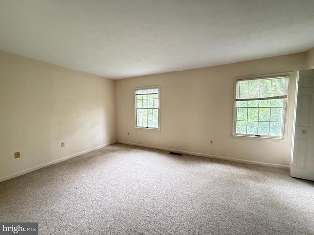 328 TUDOR DR, Winchester, VA 22603