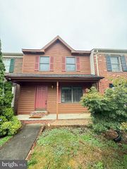 328 TUDOR DR, Winchester, VA 22603