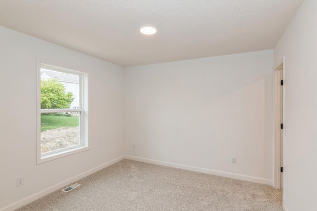 4921 Noble Drive NW, Rochester, MN 55901