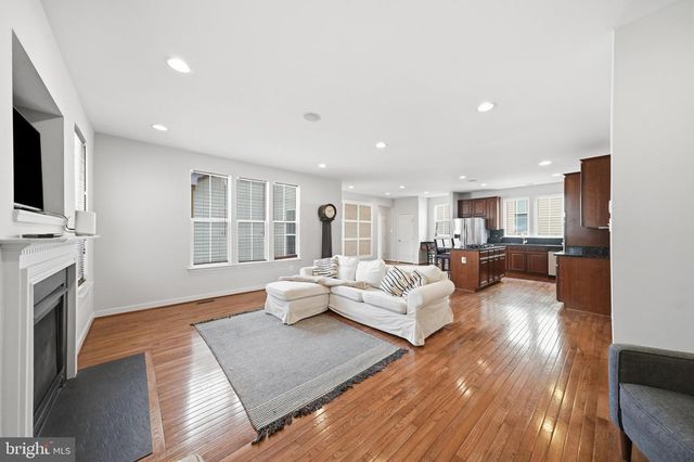 3832 BRAVEHEART DR, Frederick, MD 21704