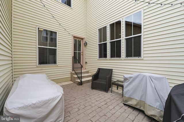 3832 BRAVEHEART DR, Frederick, MD 21704