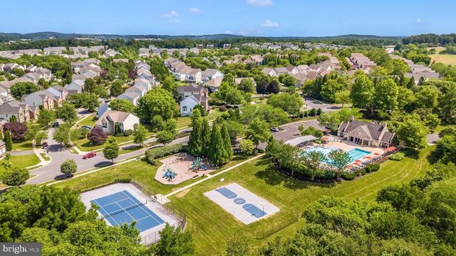 3832 BRAVEHEART DR, Frederick, MD 21704