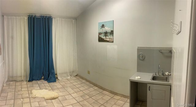 20 S Main Street, Spring Valley, NY 10977