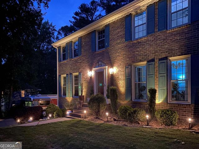 4571 Queen Anne Court SE, Mableton, GA 30126
