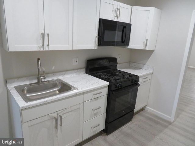 42 S MANSION AVE, Atlantic City, NJ 08401