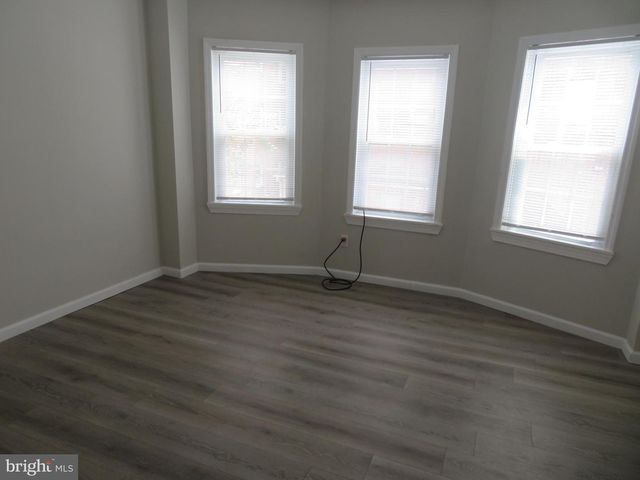 42 S MANSION AVE, Atlantic City, NJ 08401