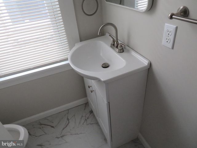 42 S MANSION AVE, Atlantic City, NJ 08401