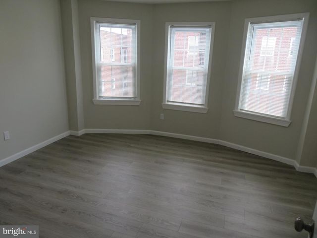 42 S MANSION AVE, Atlantic City, NJ 08401
