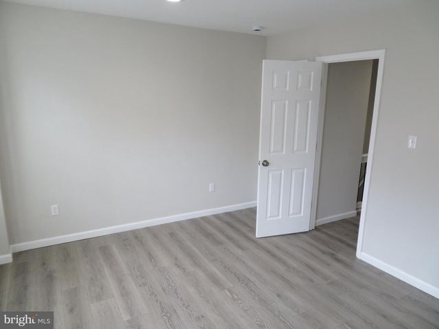 42 S MANSION AVE, Atlantic City, NJ 08401