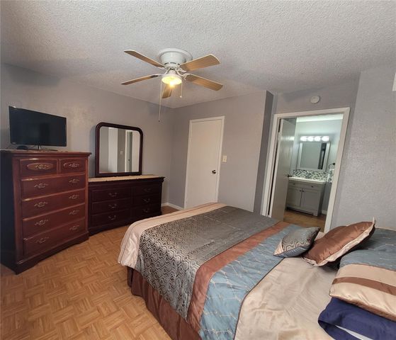 3919 Fairmont Parkway 255, Pasadena, TX 77504