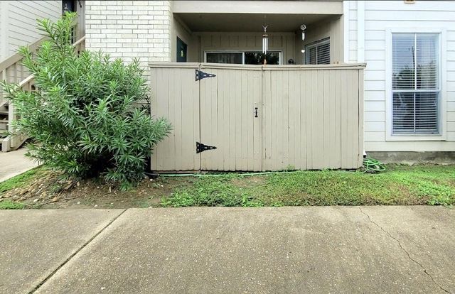 3919 Fairmont Parkway 255, Pasadena, TX 77504