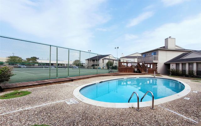 3919 Fairmont Parkway 255, Pasadena, TX 77504