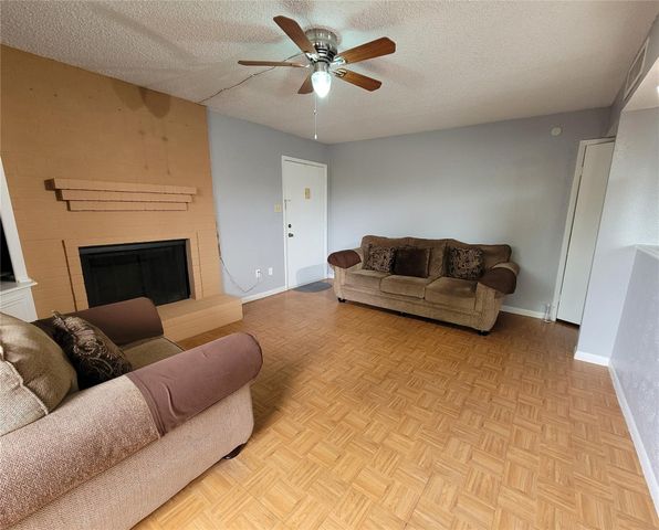 3919 Fairmont Parkway 255, Pasadena, TX 77504