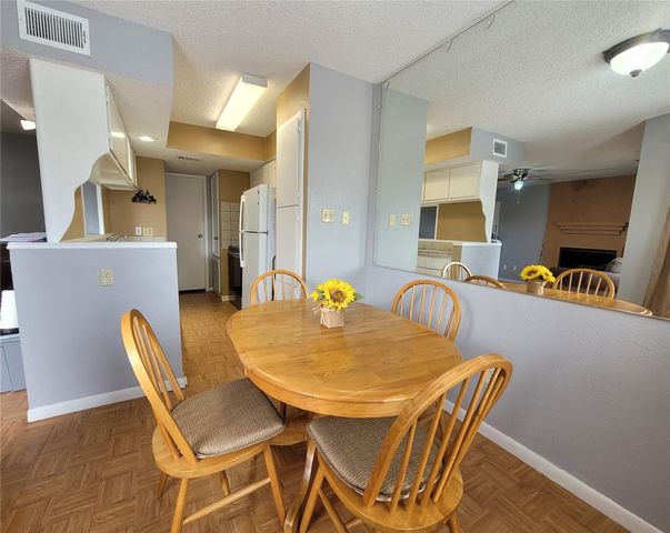 3919 Fairmont Parkway 255, Pasadena, TX 77504