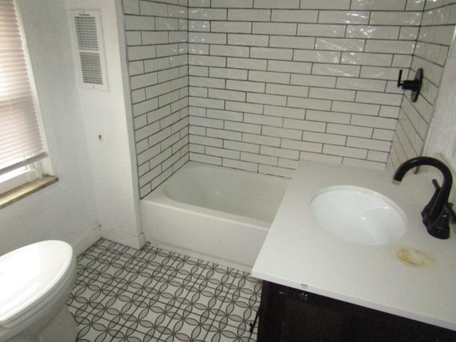 1414 Avon Place, Blackridge, PA 15221