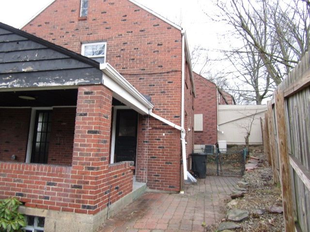 1414 Avon Place, Blackridge, PA 15221