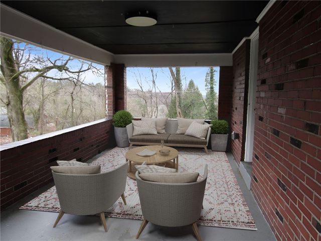 1414 Avon Place, Blackridge, PA 15221