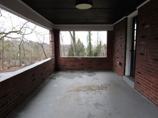 1414 Avon Place, Blackridge, PA 15221