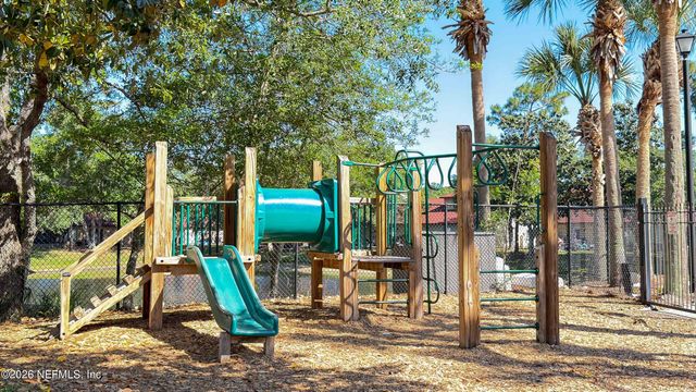 618 BRIAR WAY Lane, St. Johns, FL 32259