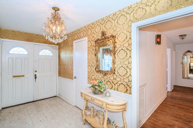 3649 Memorial Boulevard, Port Arthur, TX 77640