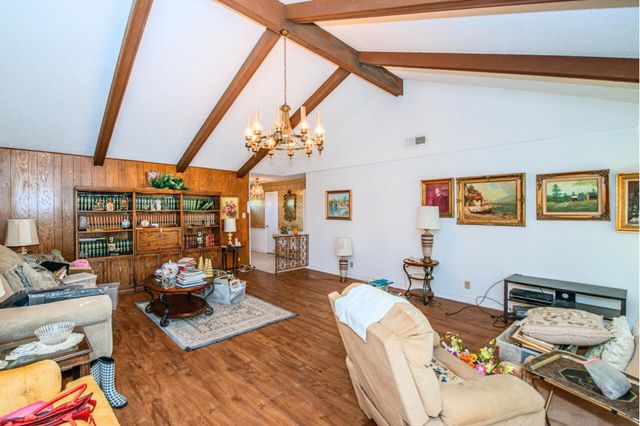 3649 Memorial Boulevard, Port Arthur, TX 77640