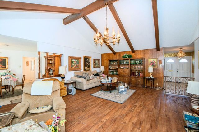 3649 Memorial Boulevard, Port Arthur, TX 77640