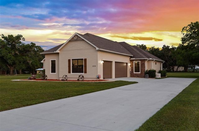 5319 W TRAPNELL ROAD, Dover, FL 33527