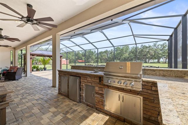5319 W TRAPNELL ROAD, Dover, FL 33527