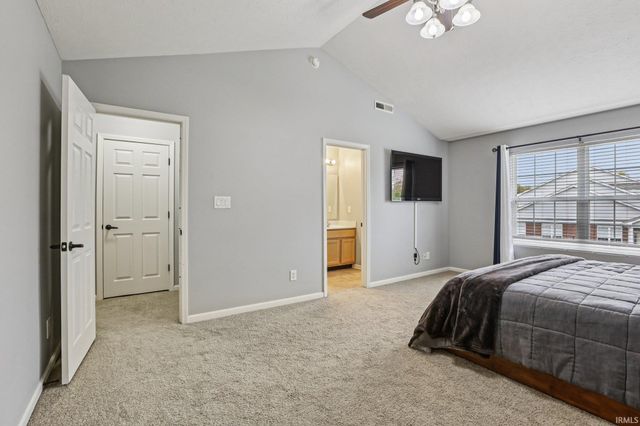 5703 Polk Dr Unit 203, Noblesville, IN 46062