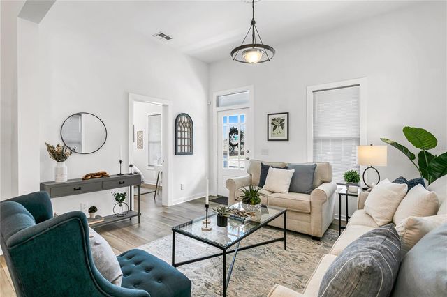 2601 N 19TH STREET, Tampa, FL 33605