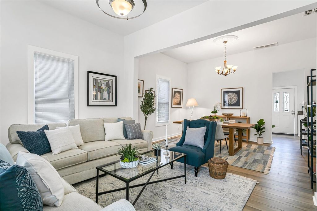 Image 4 of property listing at 2601 N 19TH STREET, Tampa, FL 33605