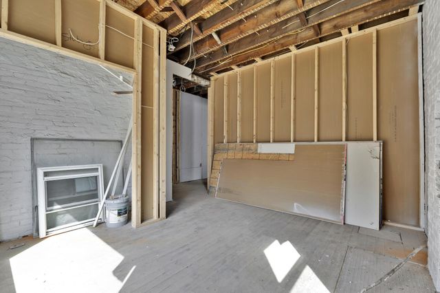 824 Oak Street, Columbus, OH 43205