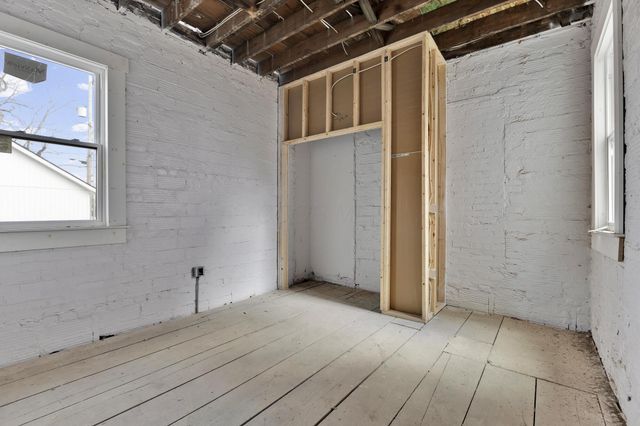 824 Oak Street, Columbus, OH 43205