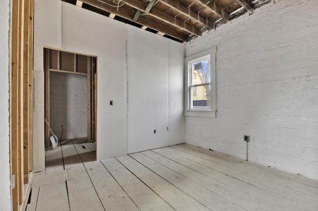 824 Oak Street, Columbus, OH 43205