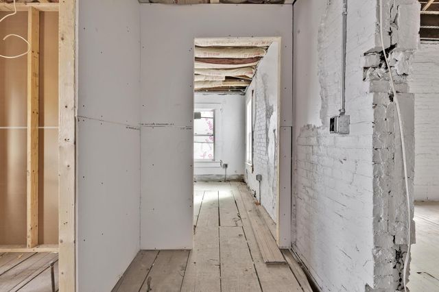 824 Oak Street, Columbus, OH 43205