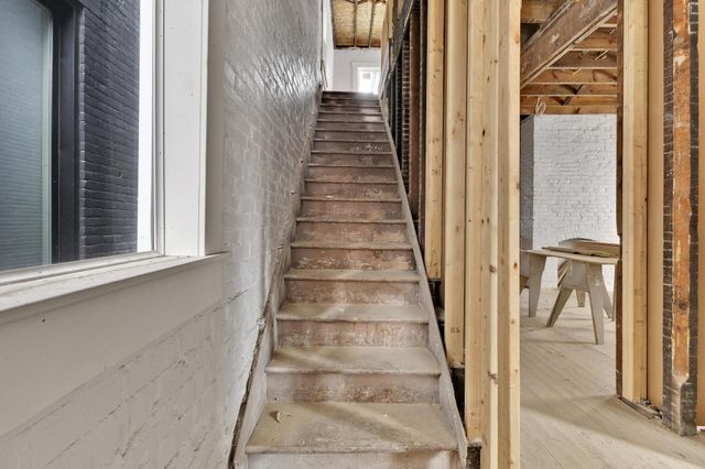 824 Oak Street, Columbus, OH 43205