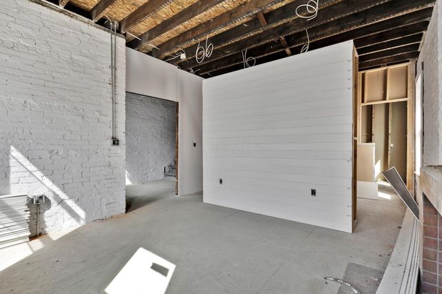 824 Oak Street, Columbus, OH 43205