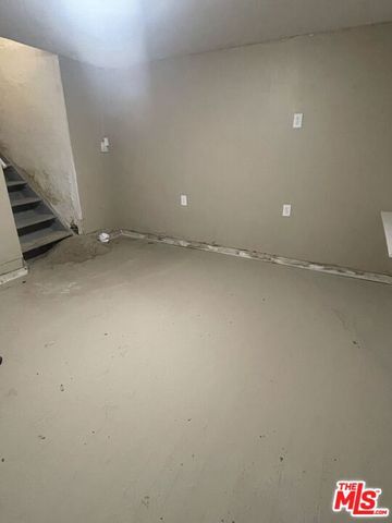 209 S 1st Avenue, Barstow, CA 92311